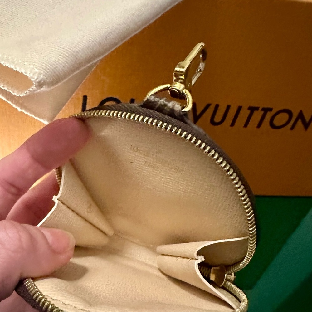 Louis Vuitton Brown Gold Monogram Coin Pouch - Picture 6 of 7